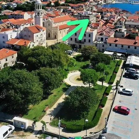 Square One * Kaštela